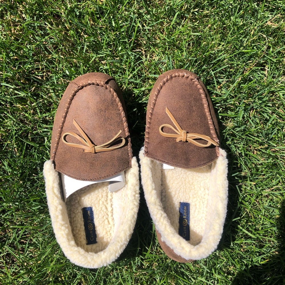 Club room slippers